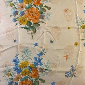 Limited Edition floral Alexander McQueen scarf 🌸